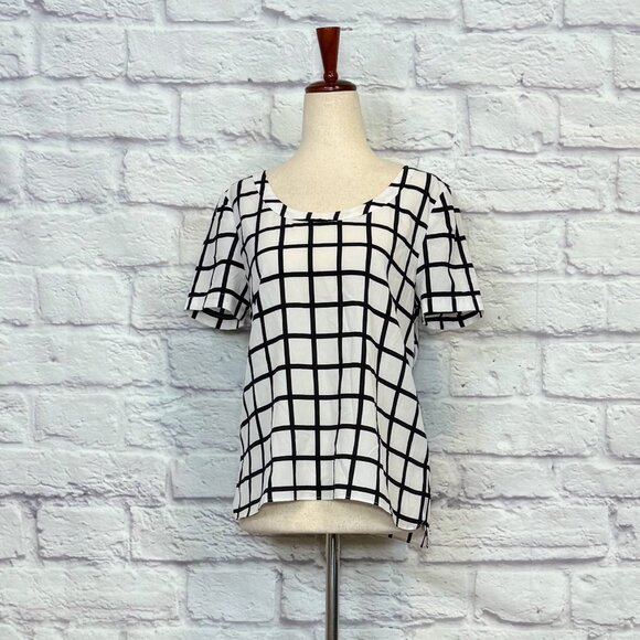 Banana Republic Tops - Banana Republic Black & White Windowpane Top